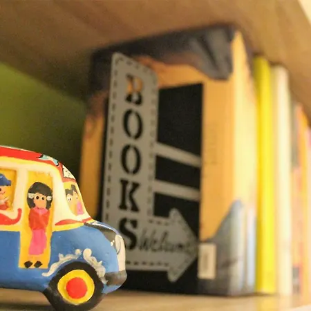 Casa Ginebras Μπάρι